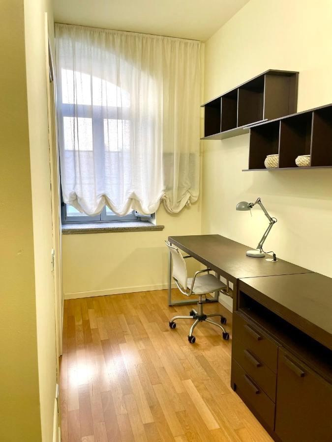 Luxury Four-Room Apartment In Monza Centro - 2 Min Walk To Train Station Exterior foto